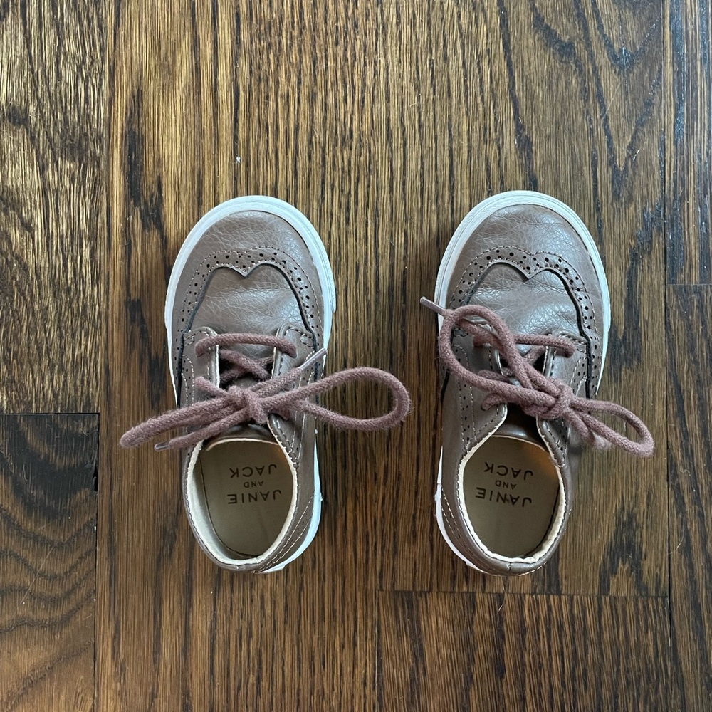 Janie and jack toddler wing tip sneakers